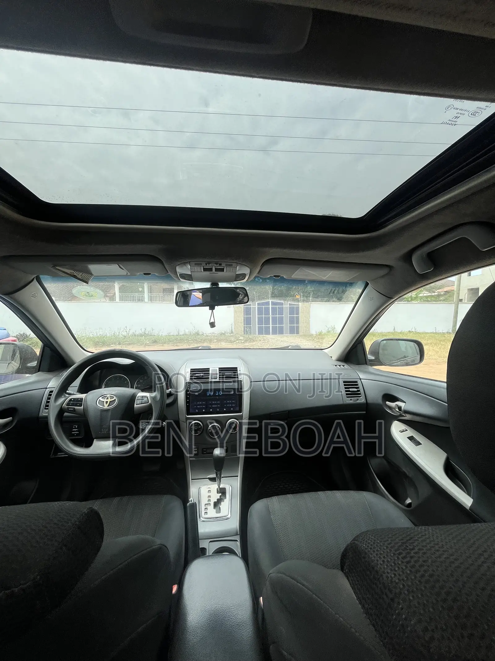 Toyota Corolla S 4dr Sedan (1.8L 4cyl 4A) 2012 Gray