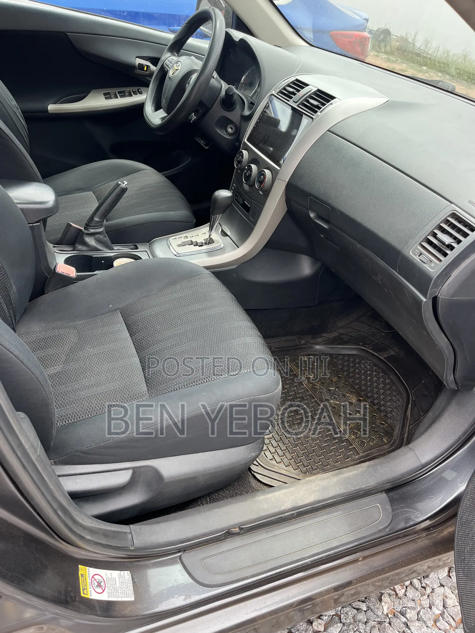 Toyota Corolla S 4dr Sedan (1.8L 4cyl 4A) 2012 Gray