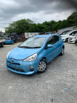 Toyota Aqua 2013 Blue