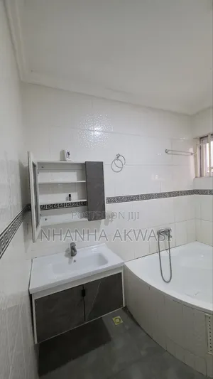 3bdrm House in Spintex, Sakumono for rent