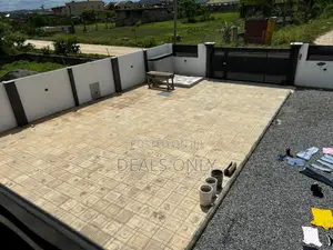 8bdrm Mansion in Accra Metropolitan for sale