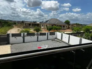 8bdrm Mansion in Accra Metropolitan for sale