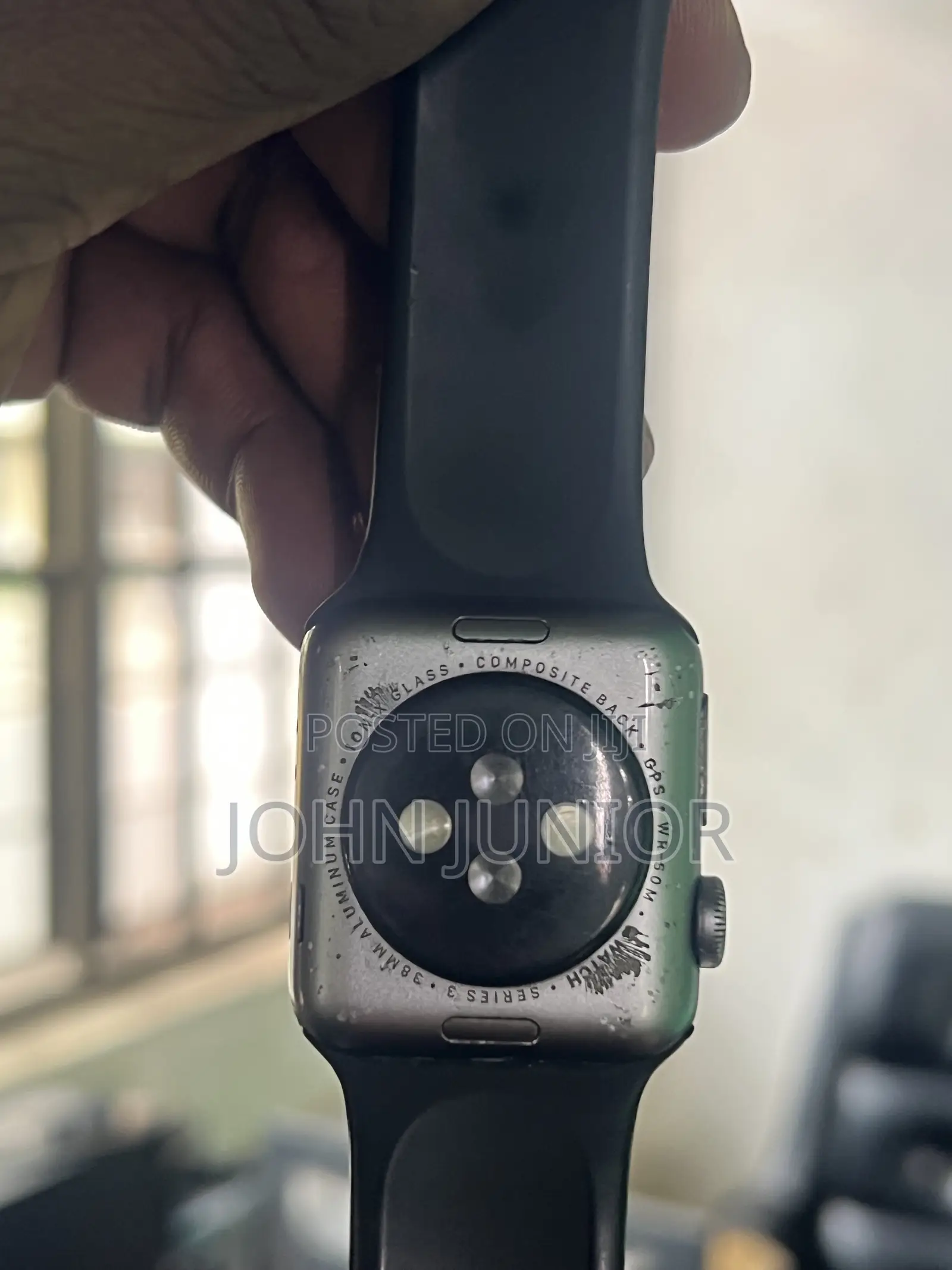Apple Watch Series 3 GPS – 38mm Aluminum