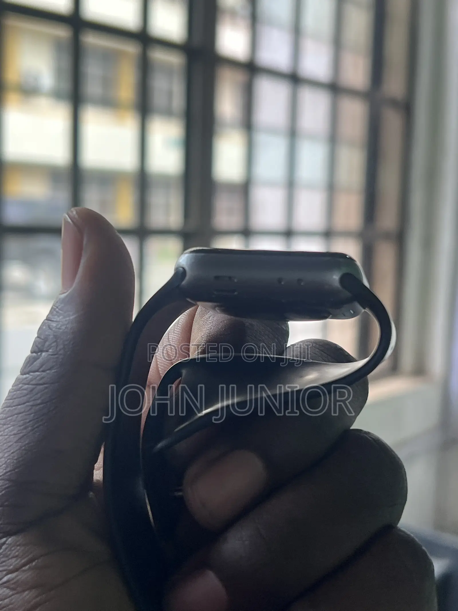 Apple Watch Series 3 GPS – 38mm Aluminum