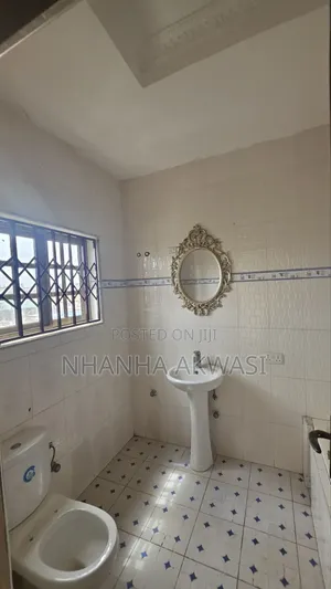 3bdrm Apartment in Spintex, Sakumono for rent