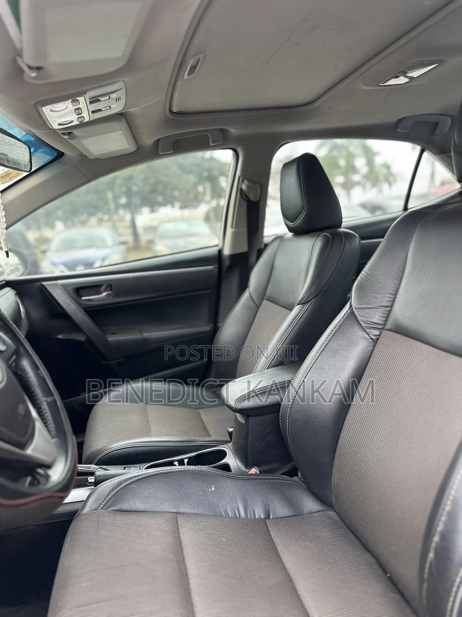 Toyota Corolla S 4dr Sedan (1.8L 4cyl CVT) 2015 White