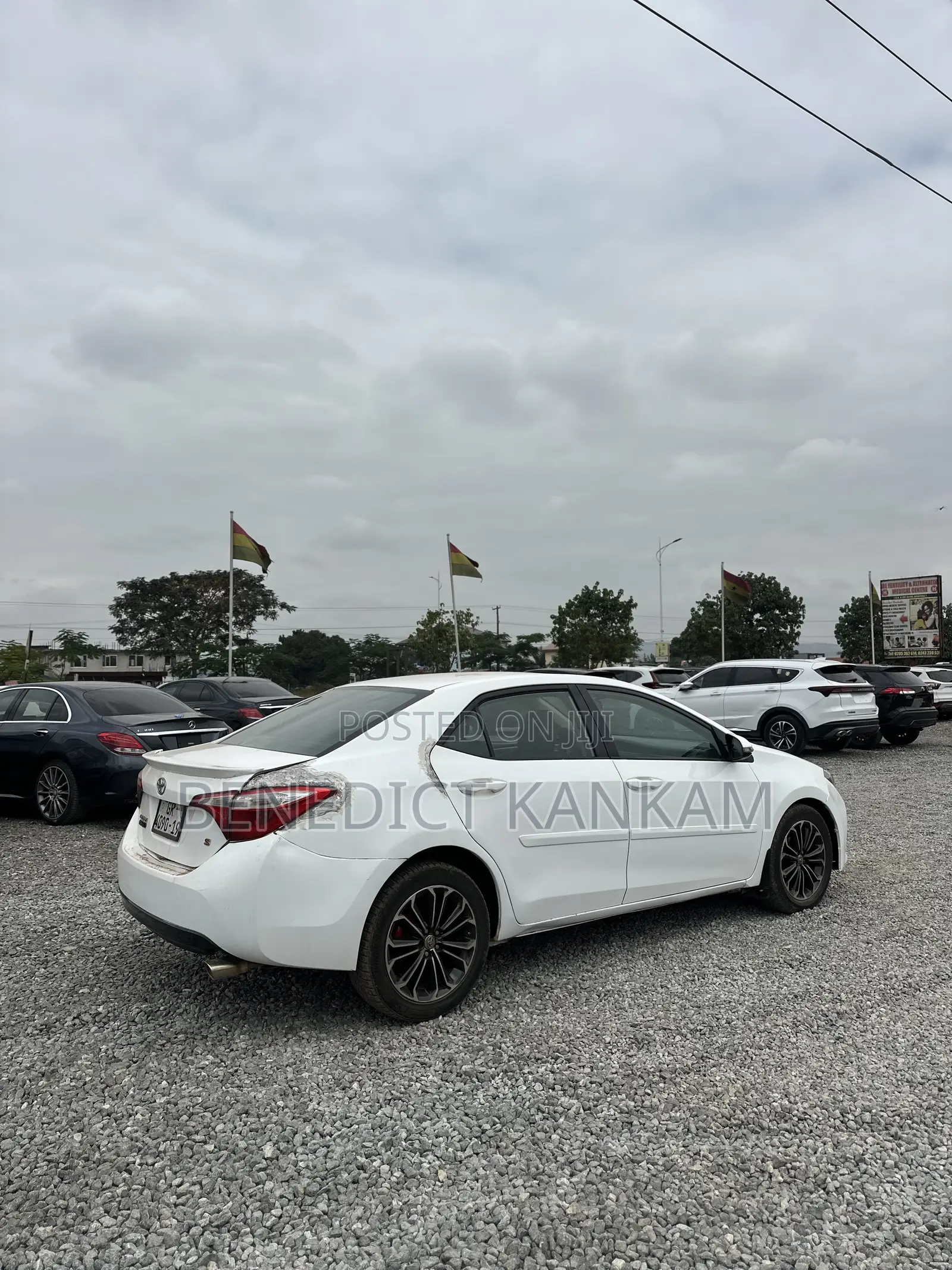 Toyota Corolla S 4dr Sedan (1.8L 4cyl CVT) 2015 White