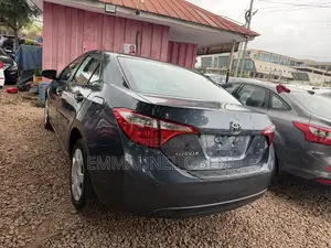 Toyota Corolla 2017 Gray