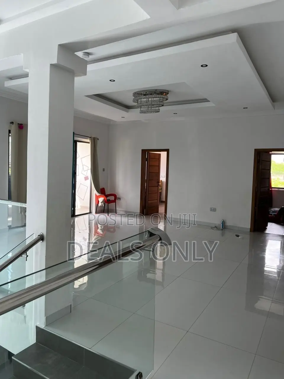 8bdrm Mansion in Accra Metropolitan for sale