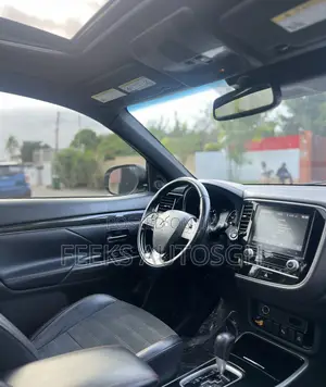 Mitsubishi Outlander 2020 Gray