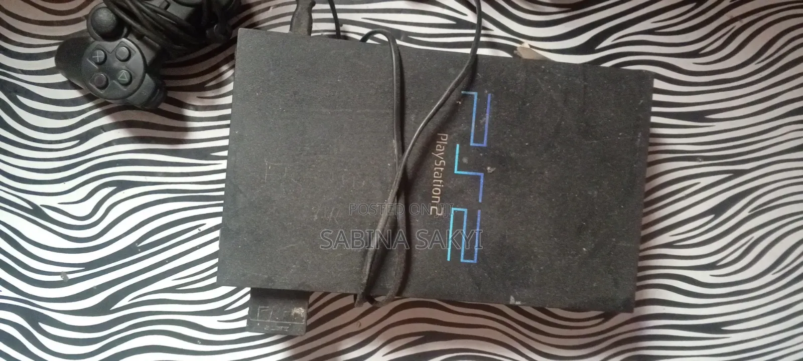 Ps2 With 2 Controller With No Games