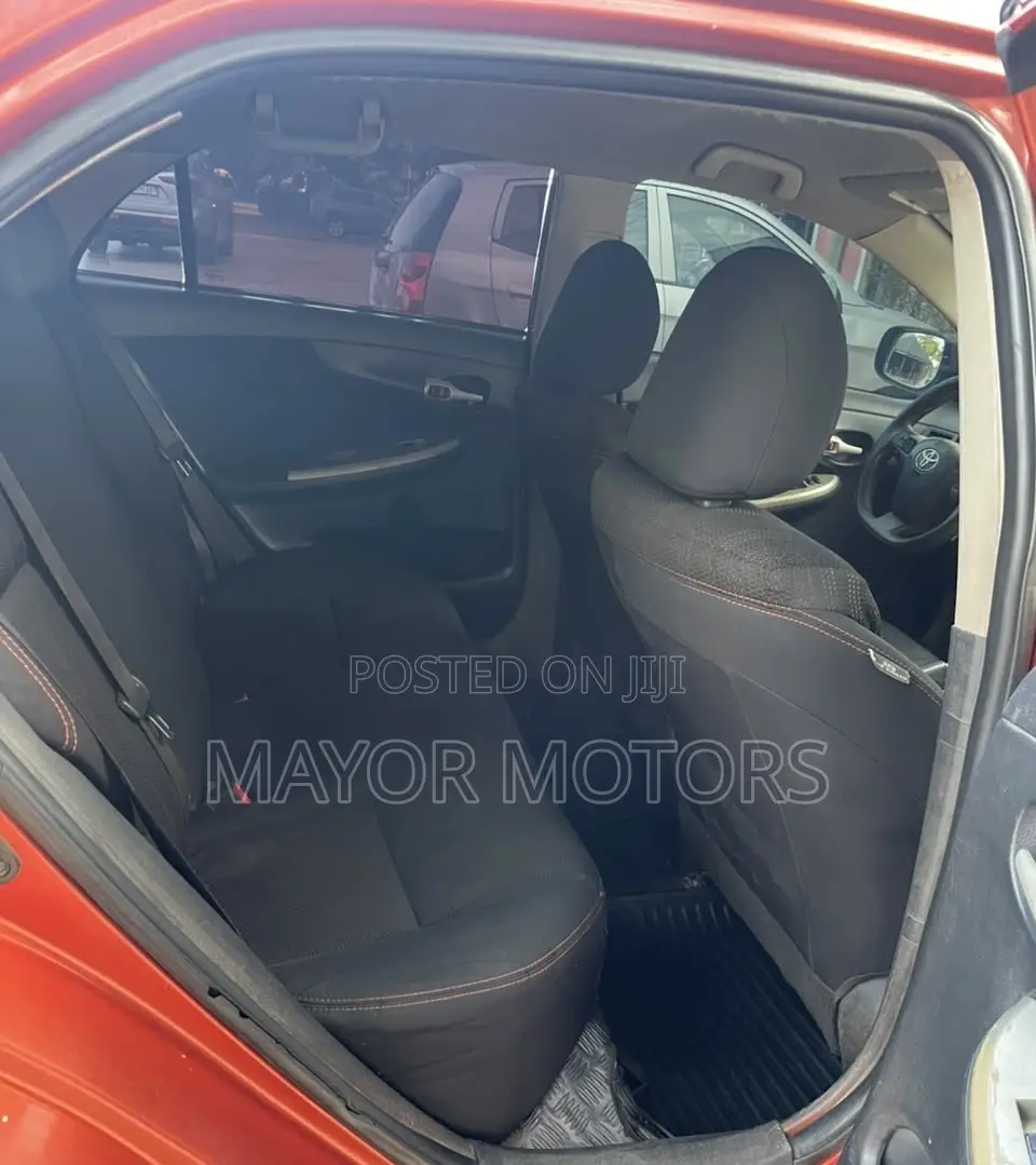 Toyota Corolla S 4dr Sedan (1.8L 4cyl 4A) 2013 Red