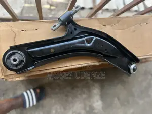 Nissan Rogue 2014,15,16,17 Front Lower Arms