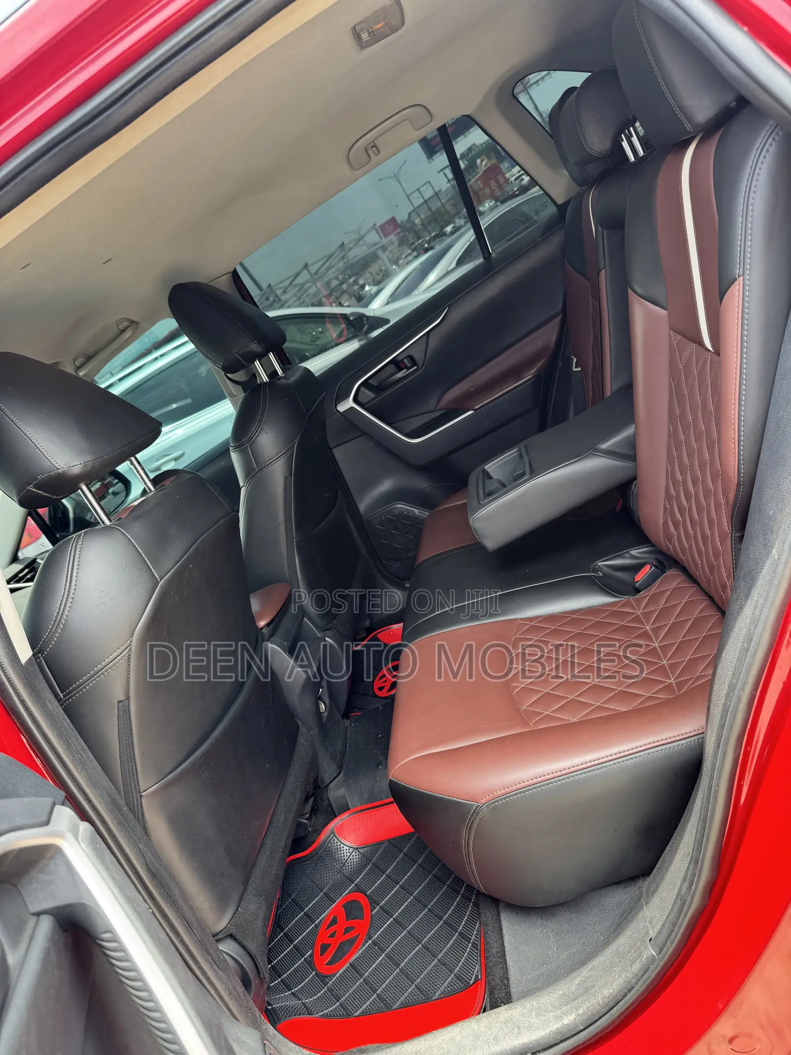 Toyota RAV4 LE AWD 2020 Red