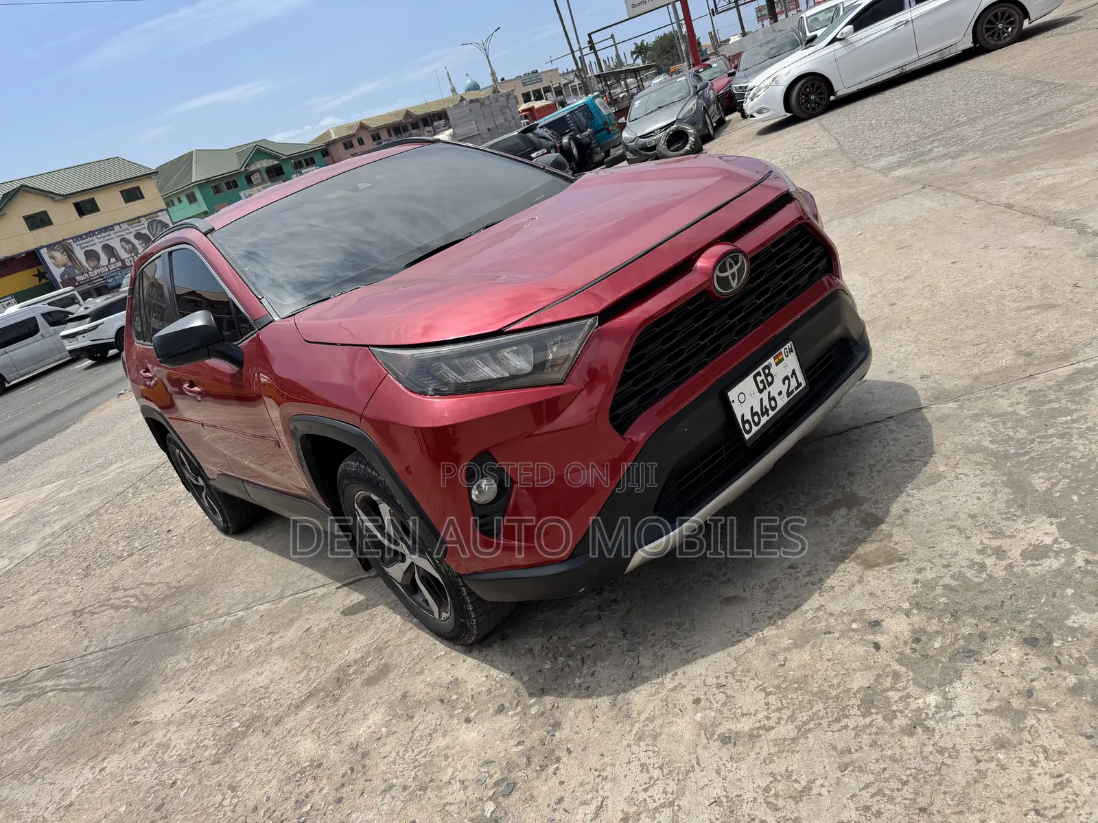 Toyota RAV4 LE AWD 2020 Red