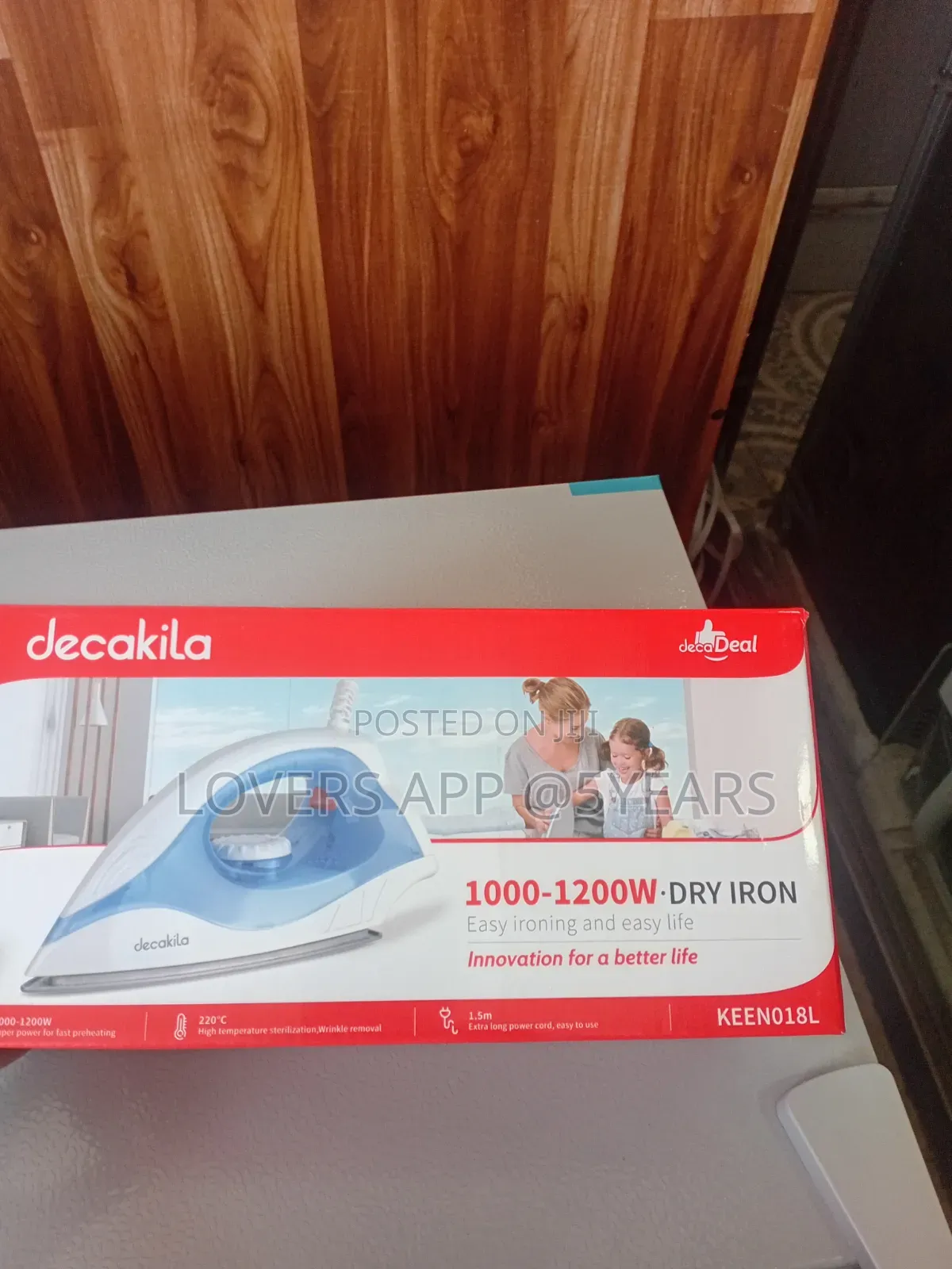 Decakila 1200w Dry Lron Preheating Iron.