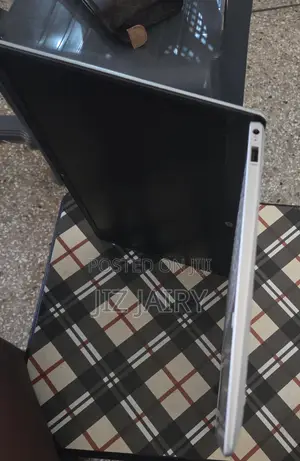 Laptop HP 15-fd0290ns 8GB Intel Core i3 SSD 256GB