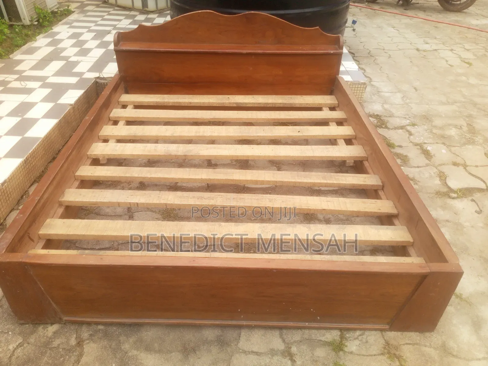 Quality Wooden Queen Size Bed Frame for Sale