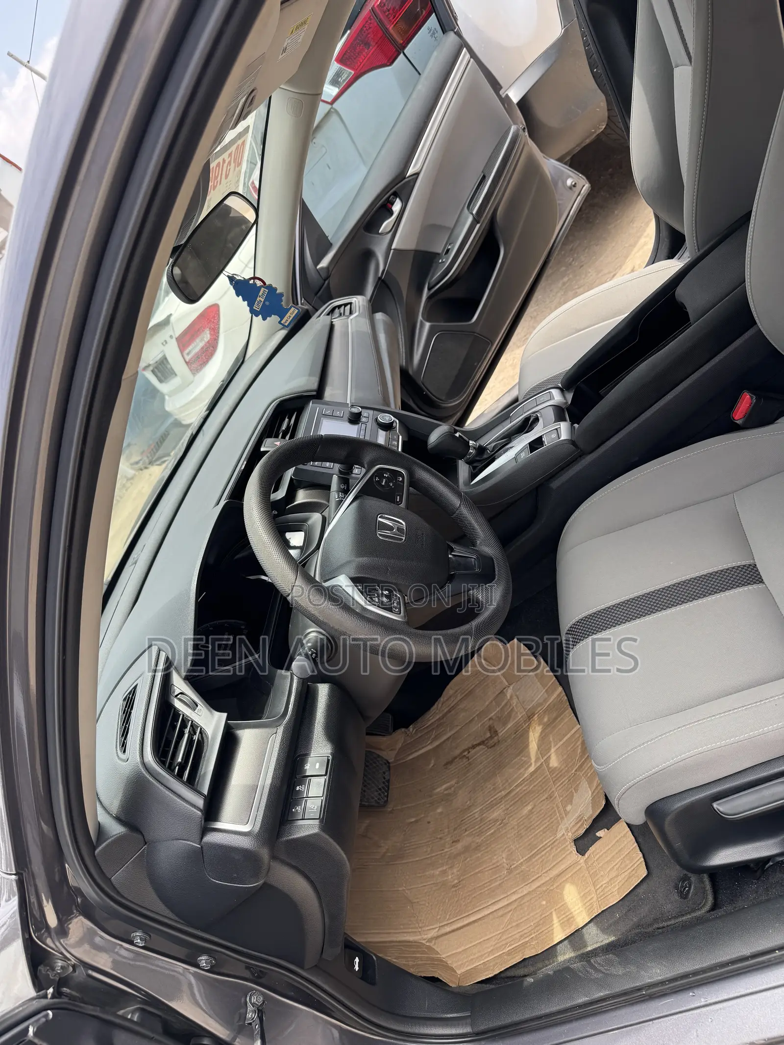 Honda Civic EX Sedan 2019 Gray