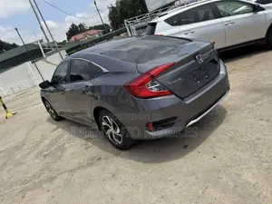 Honda Civic EX Sedan 2019 Gray