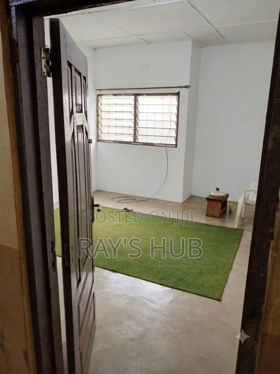 5bdrm House in Kasoa for rent