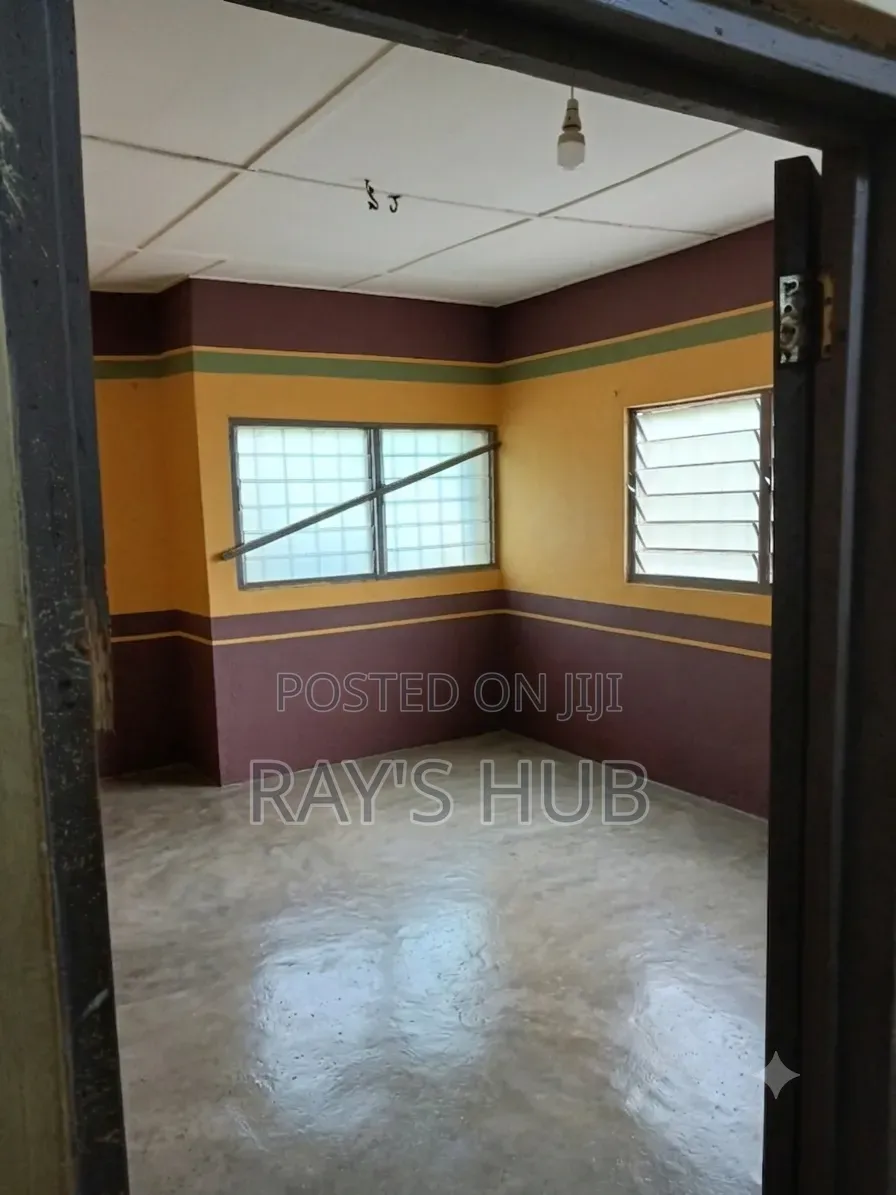 5bdrm House in Kasoa for rent
