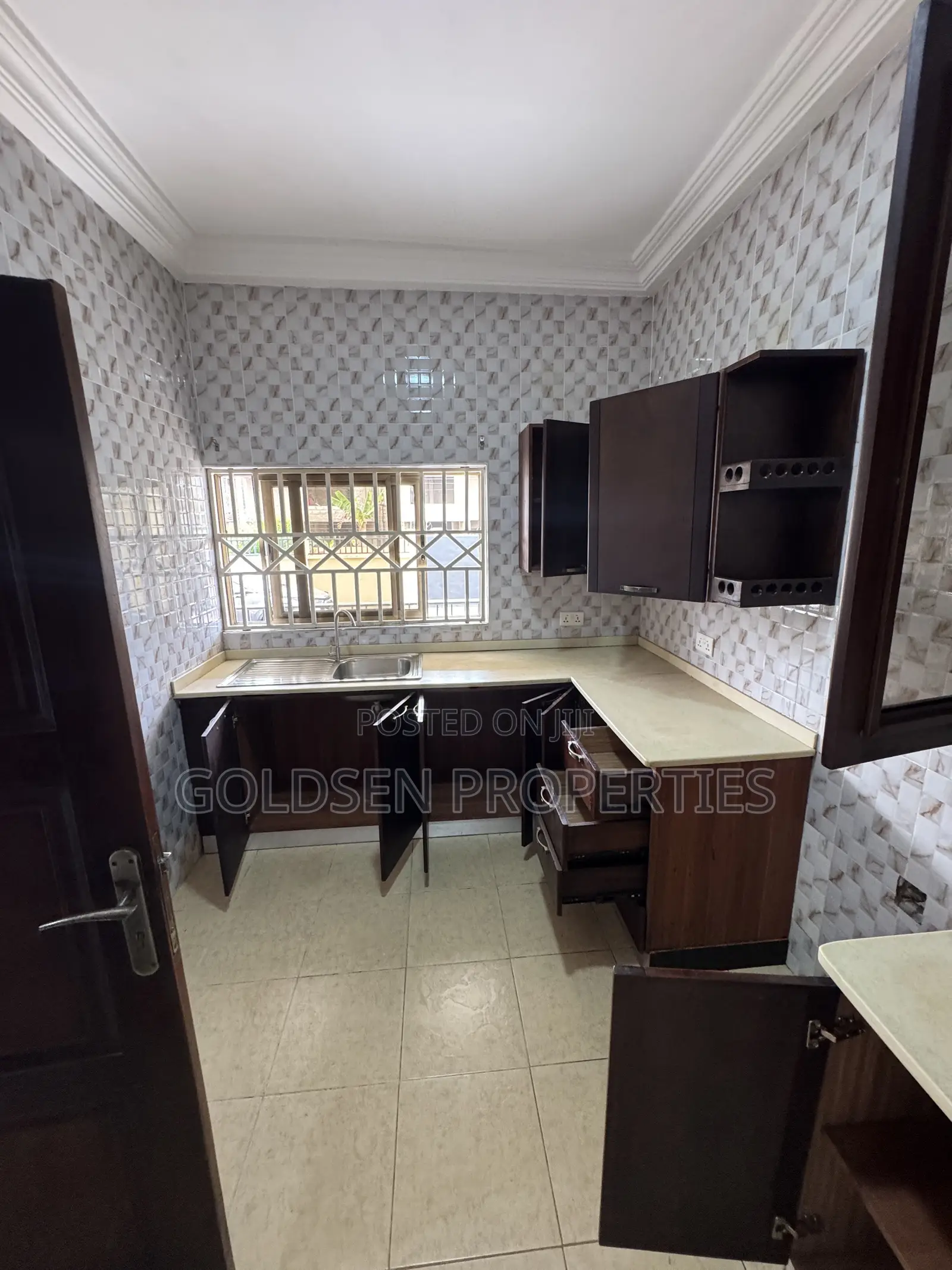 2bdrm Apartment in Mile 7 for rent