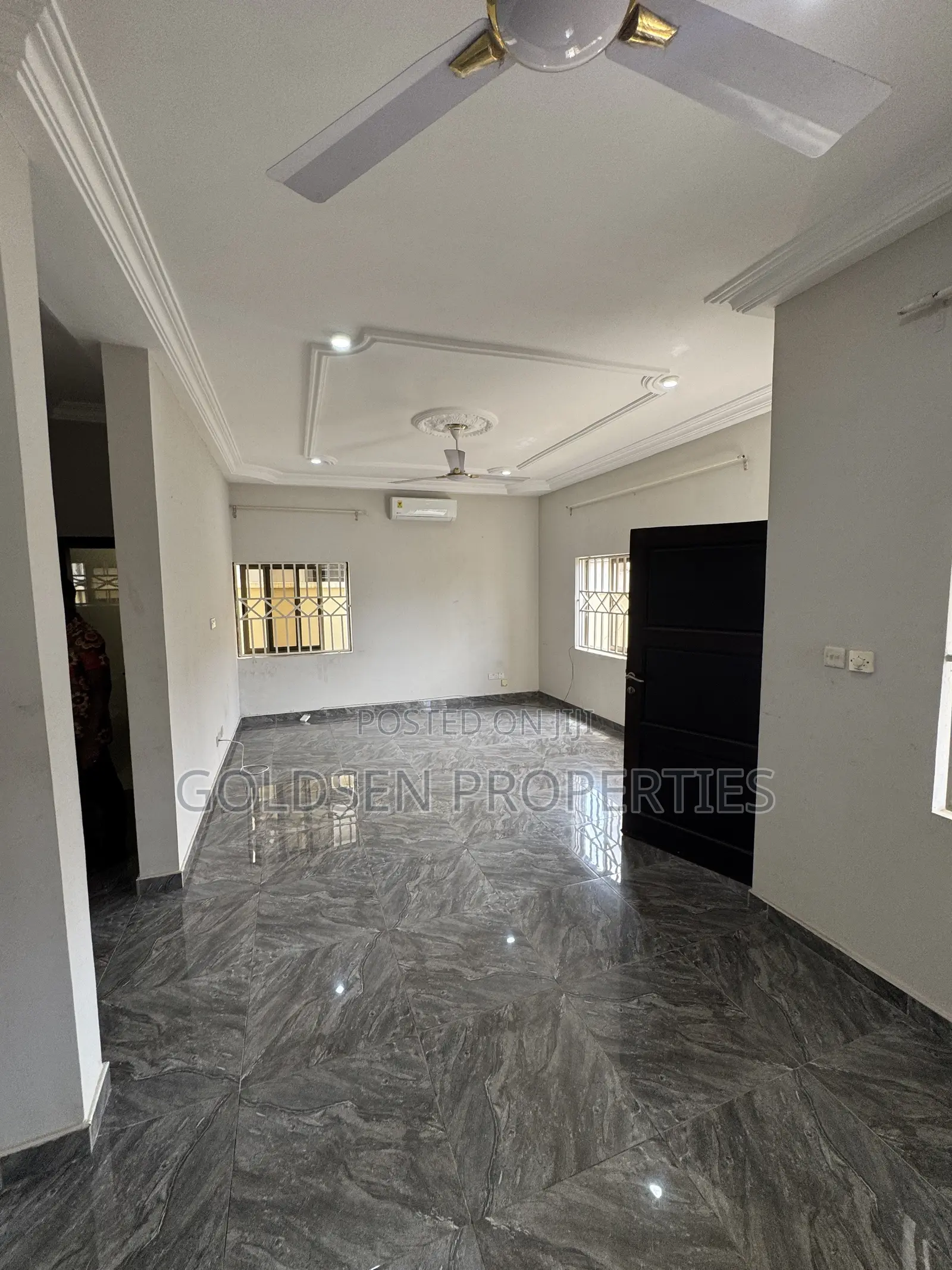 2bdrm Apartment in Mile 7 for rent