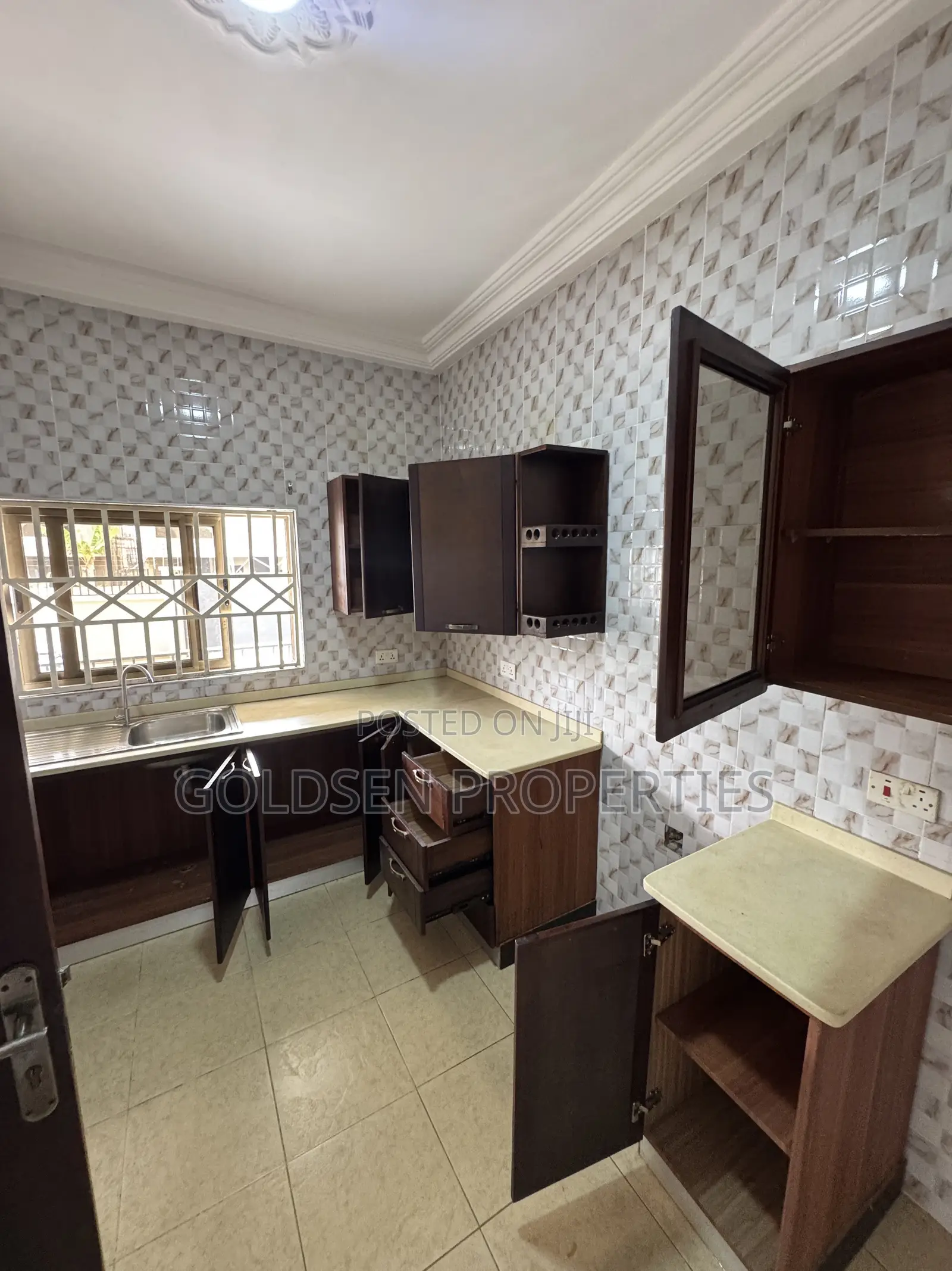 2bdrm Apartment in Mile 7 for rent