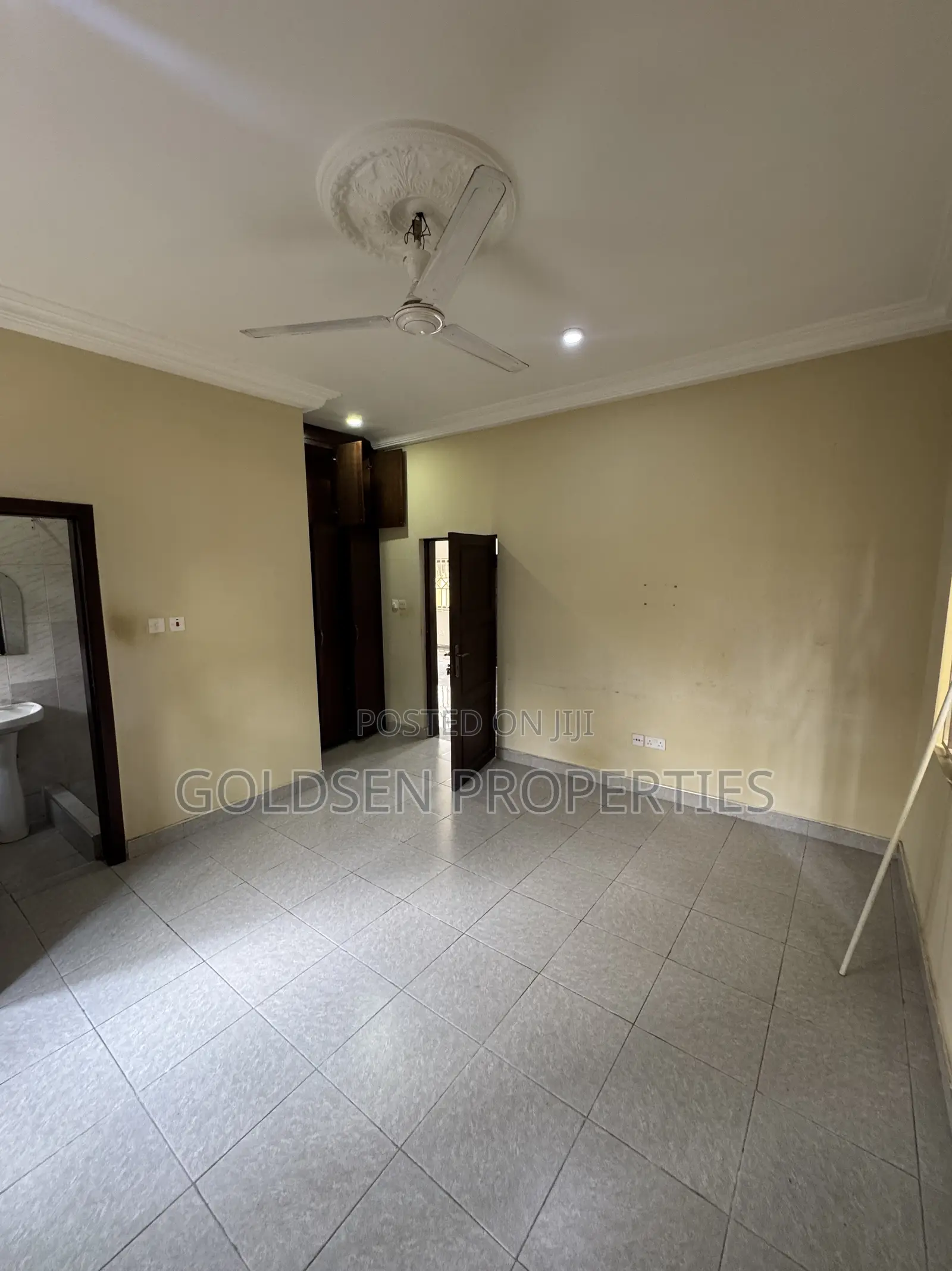 2bdrm Apartment in Mile 7 for rent