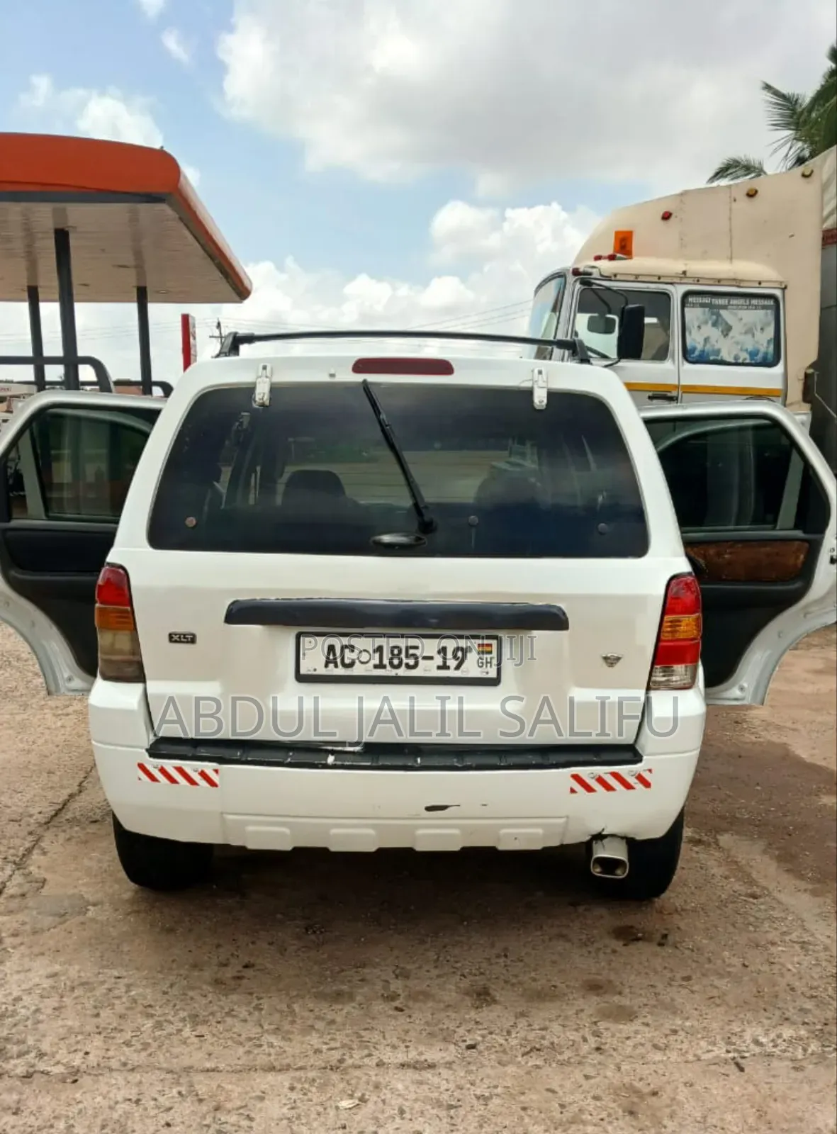 Ford Escape SE FWD 2019 White
