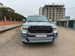 Toyota Land Cruiser 4.5 V8 DSL 2013