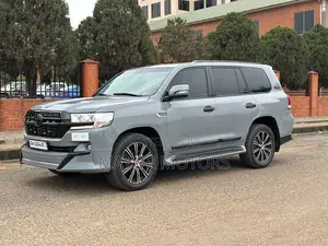 Toyota Land Cruiser 4.5 V8 DSL 2013