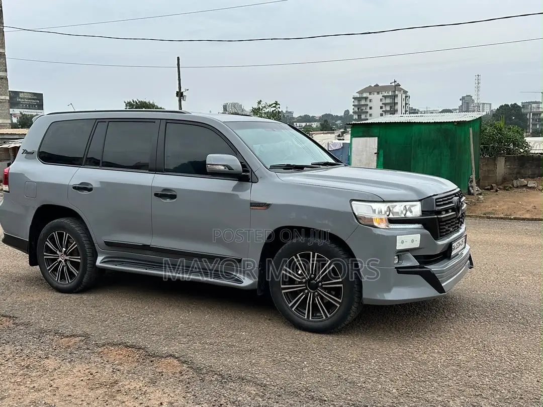 Toyota Land Cruiser 4.5 V8 DSL 2013