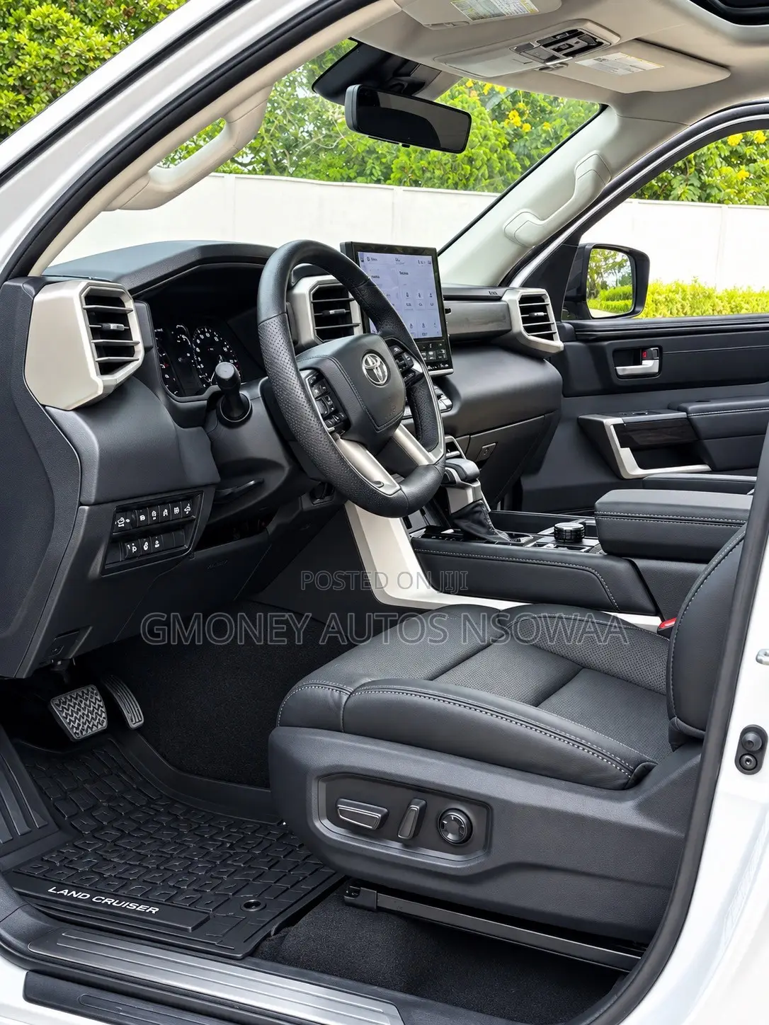 Toyota Tundra Limited CrewMax 5.5' Bed 2024 Silver