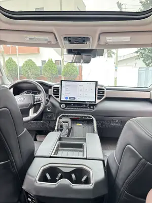 Toyota Tundra Limited CrewMax 5.5' Bed 2024 Silver
