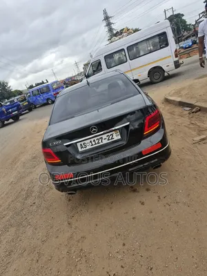 Mercedes-Benz C300 2010 Black