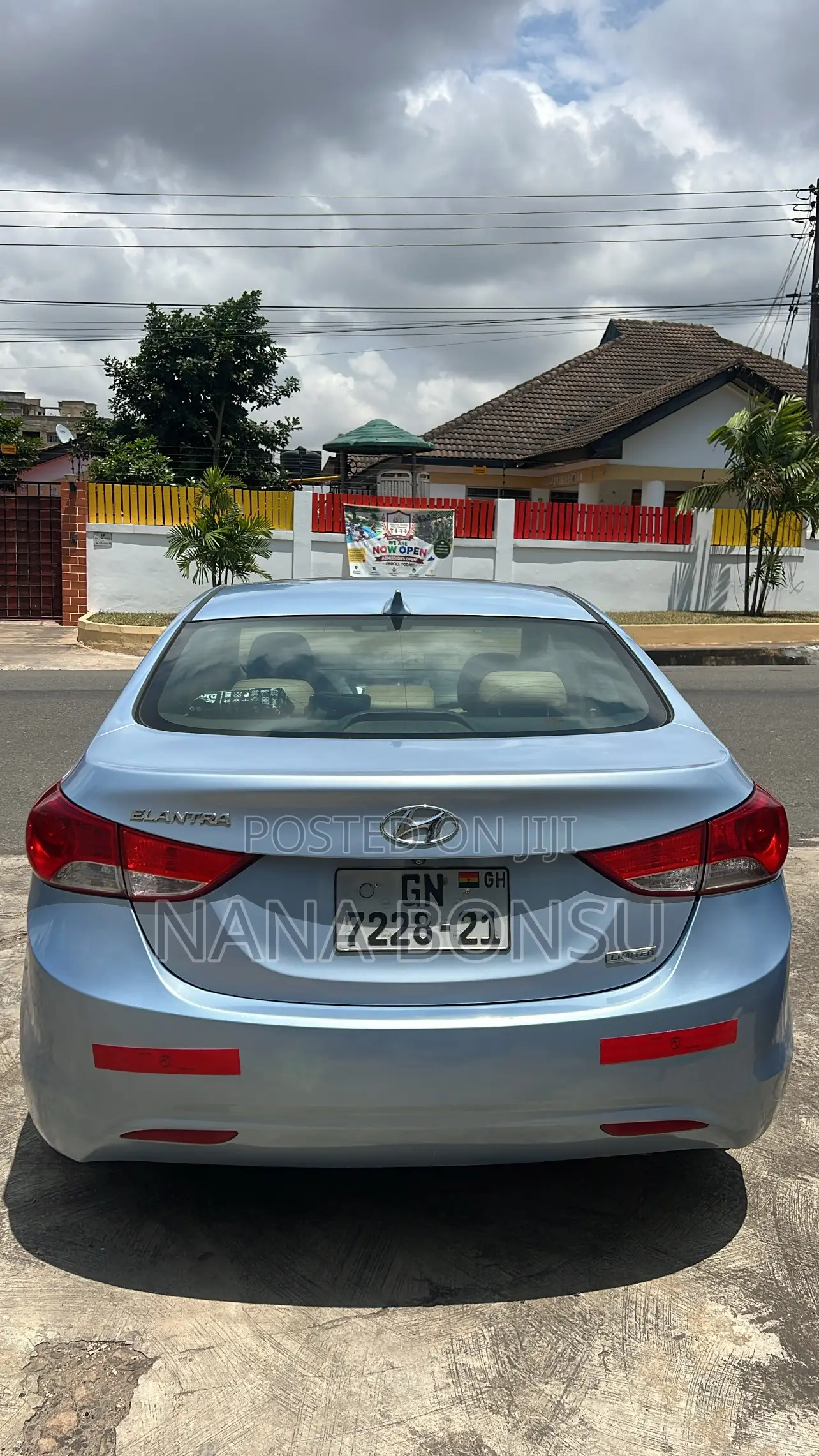Hyundai Elantra Limited 2012 Blue