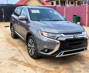 Mitsubishi Outlander SE AWC 2019 Gray