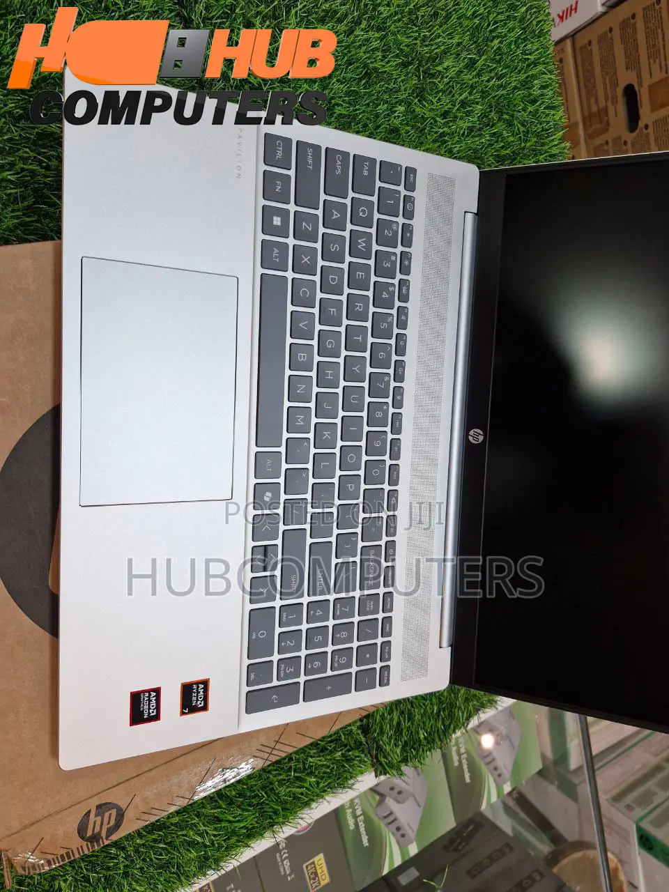 New Laptop HP Pavilion 17 16GB AMD Ryzen 7 SSD 1T