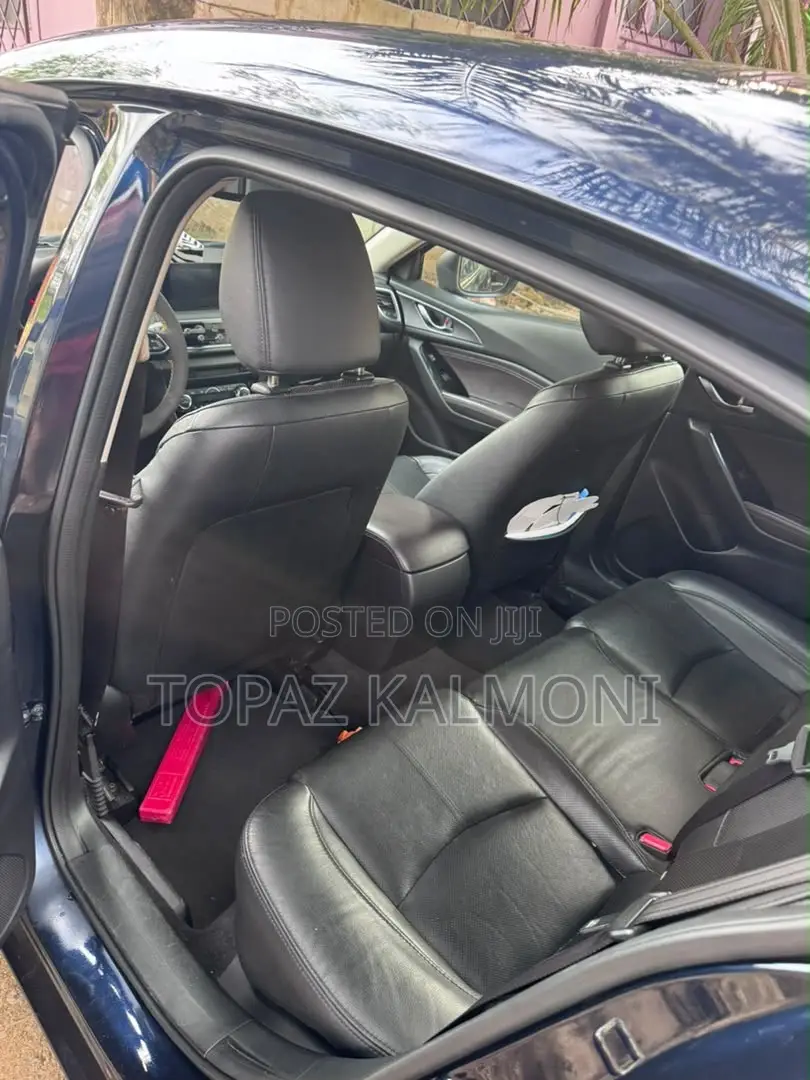 Mazda 3 2017 Blue