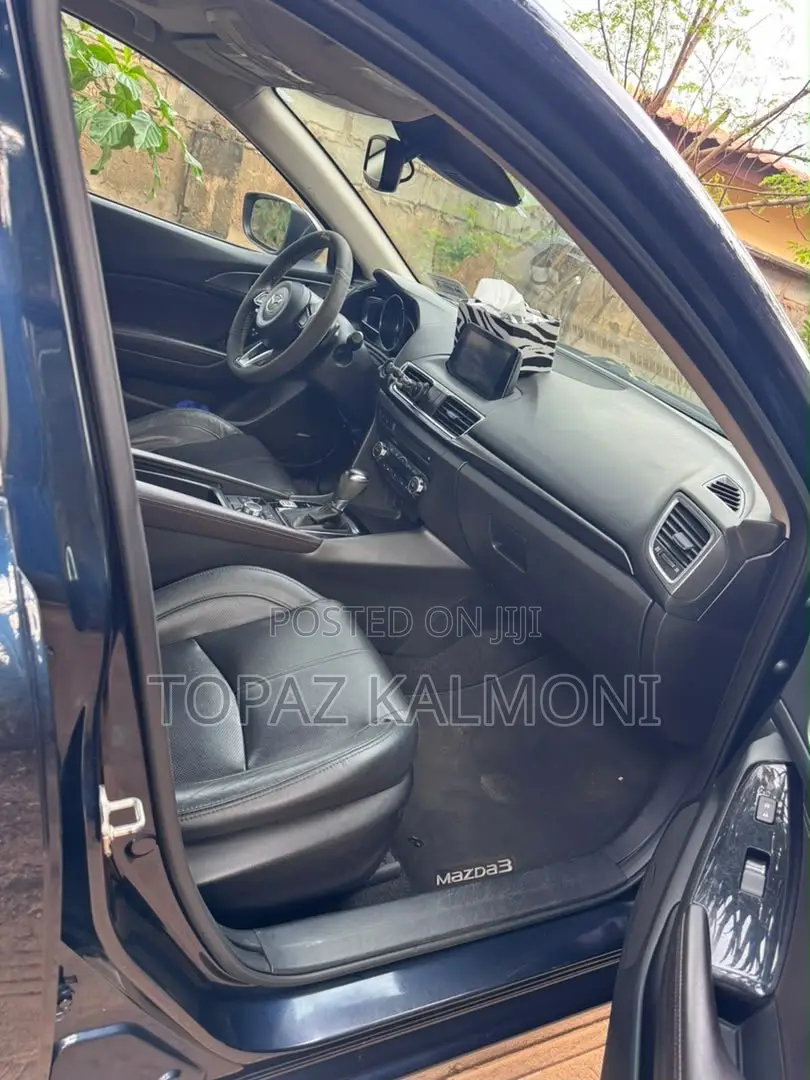 Mazda 3 2017 Blue