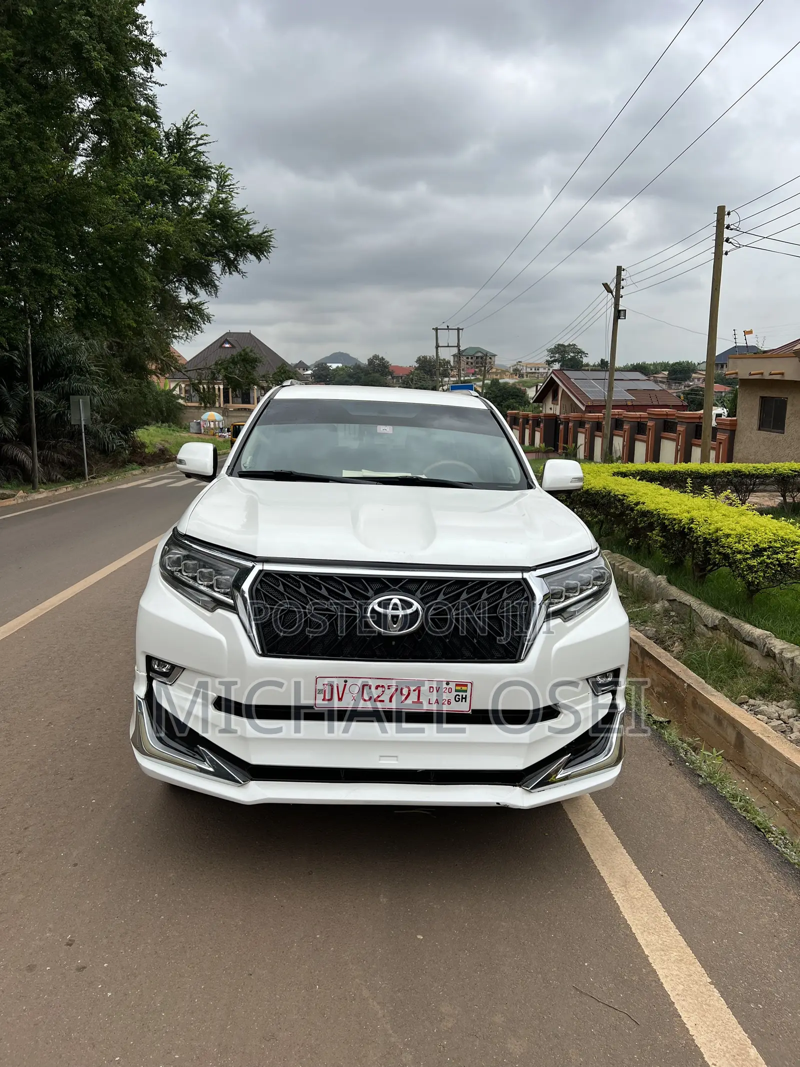 Toyota Land Cruiser Prado 2012 White