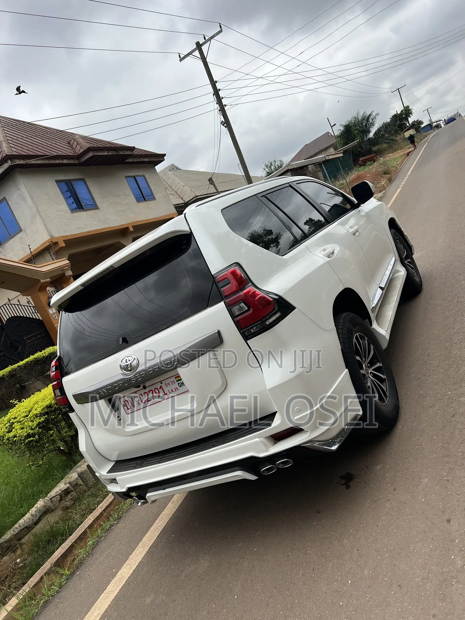 Toyota Land Cruiser Prado 2012 White