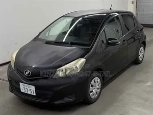 Toyota Vitz 1.0 FWD 5dr 2012 Black