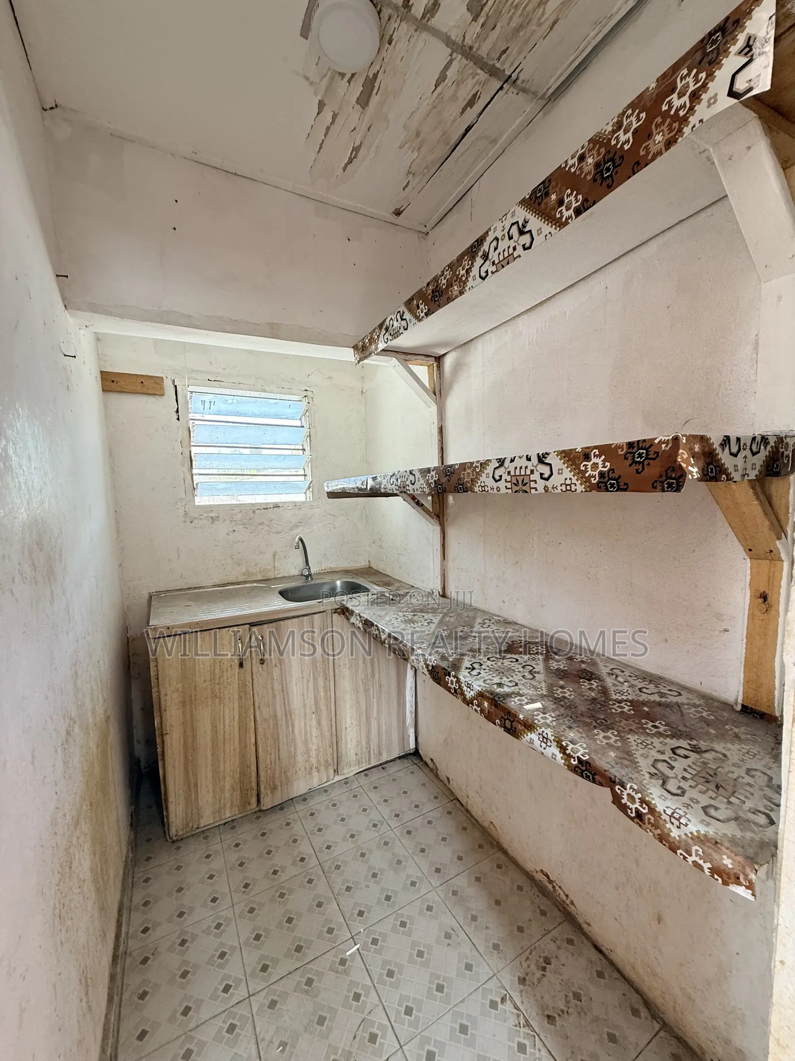 1bdrm Apartment in Community 18 Area, Spintex for rent