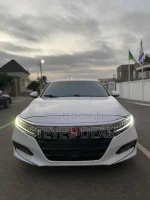 Honda Accord Touring 2.0T 2018 White