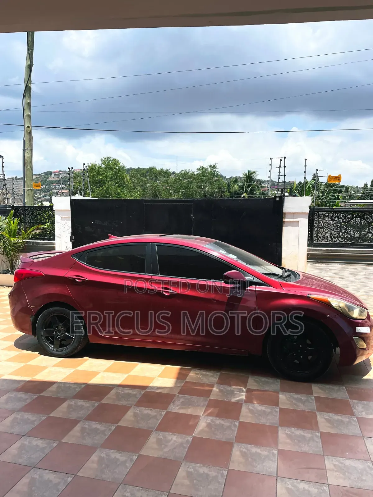 Hyundai Elantra GLS Sedan FWD (1.8L 4cyl 6A) 2013 Red