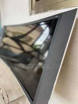 HP Z Display Z34c 34-Inch Ultra Wide Curved Display