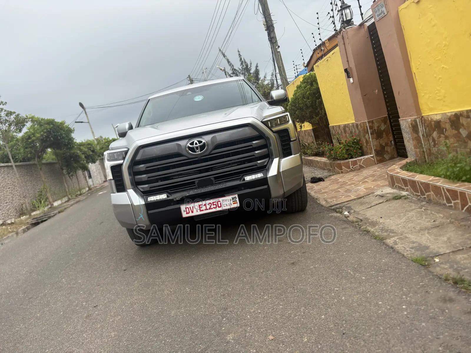 Toyota Tundra 2024 Gray